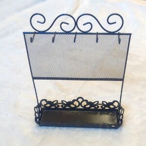 Black Metal Jewelry Organizer